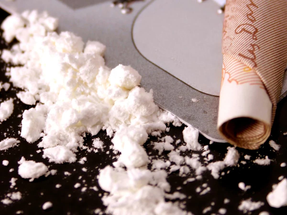 Social Media and the Perception of Buying Cocaine Online