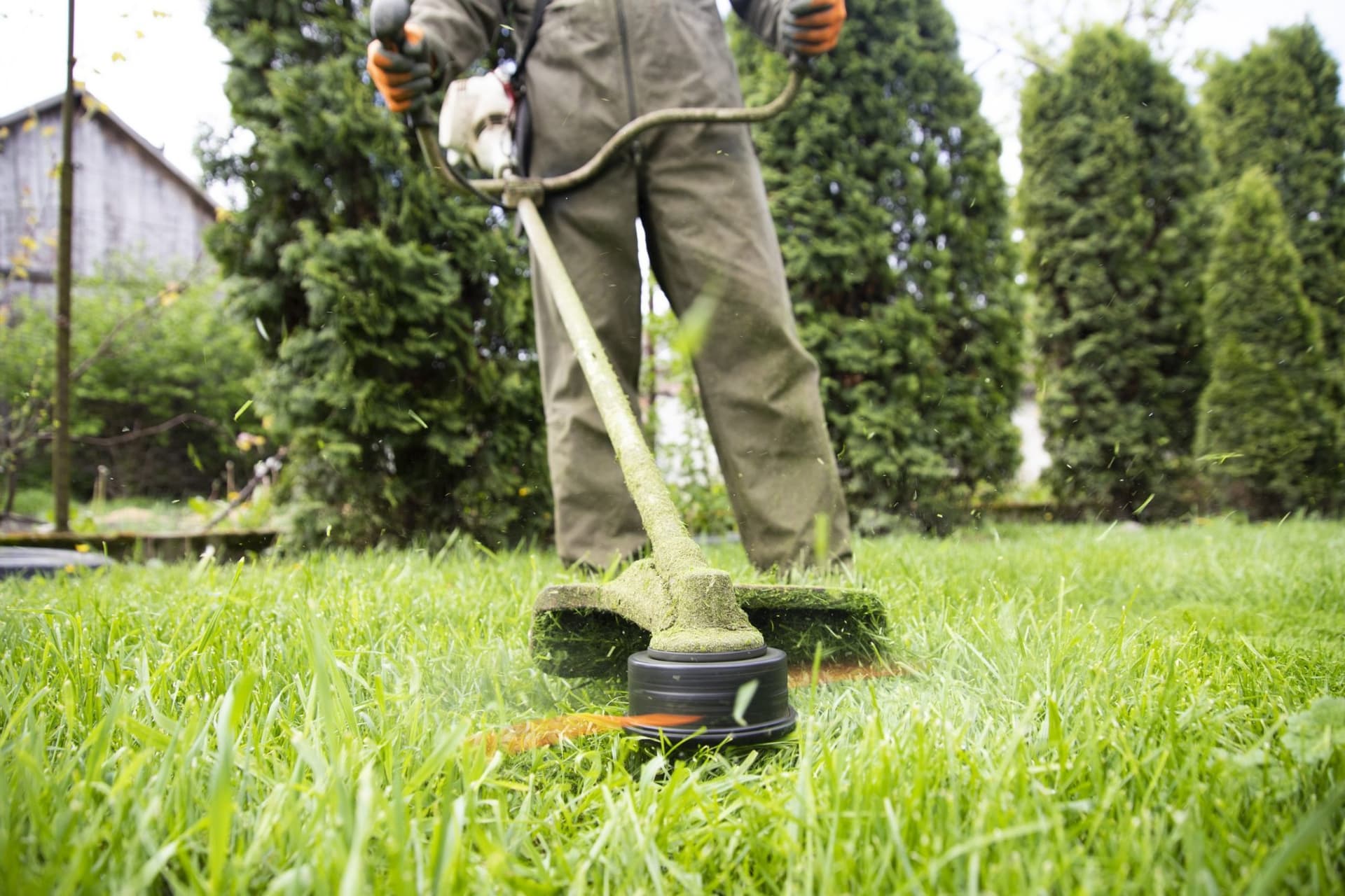Glenn’s Repair & Rental – Gas trimmer rental for Precision Yard Maintenance