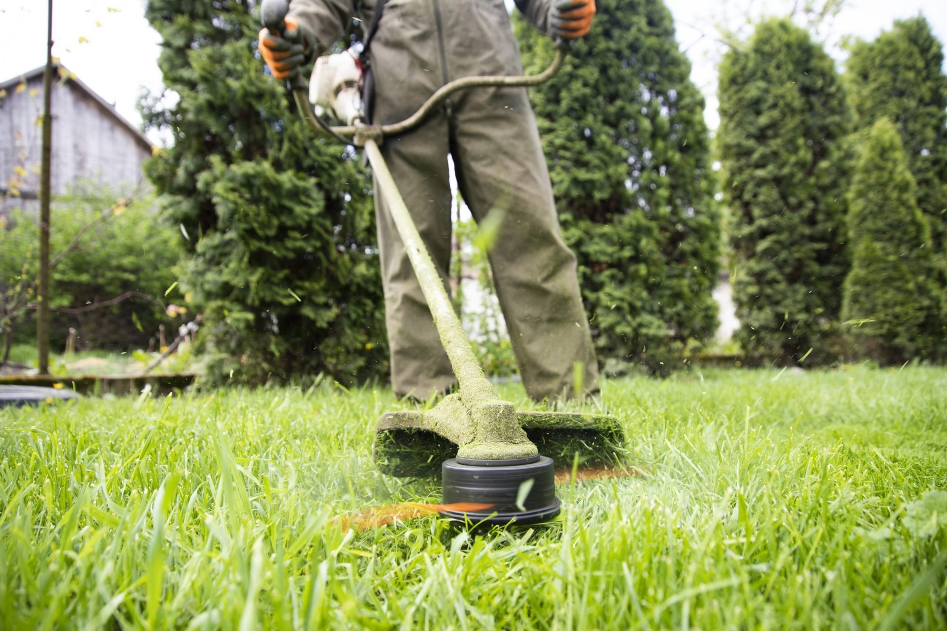Glenn’s Repair & Rental – Gas trimmer rental for Precision Yard Maintenance