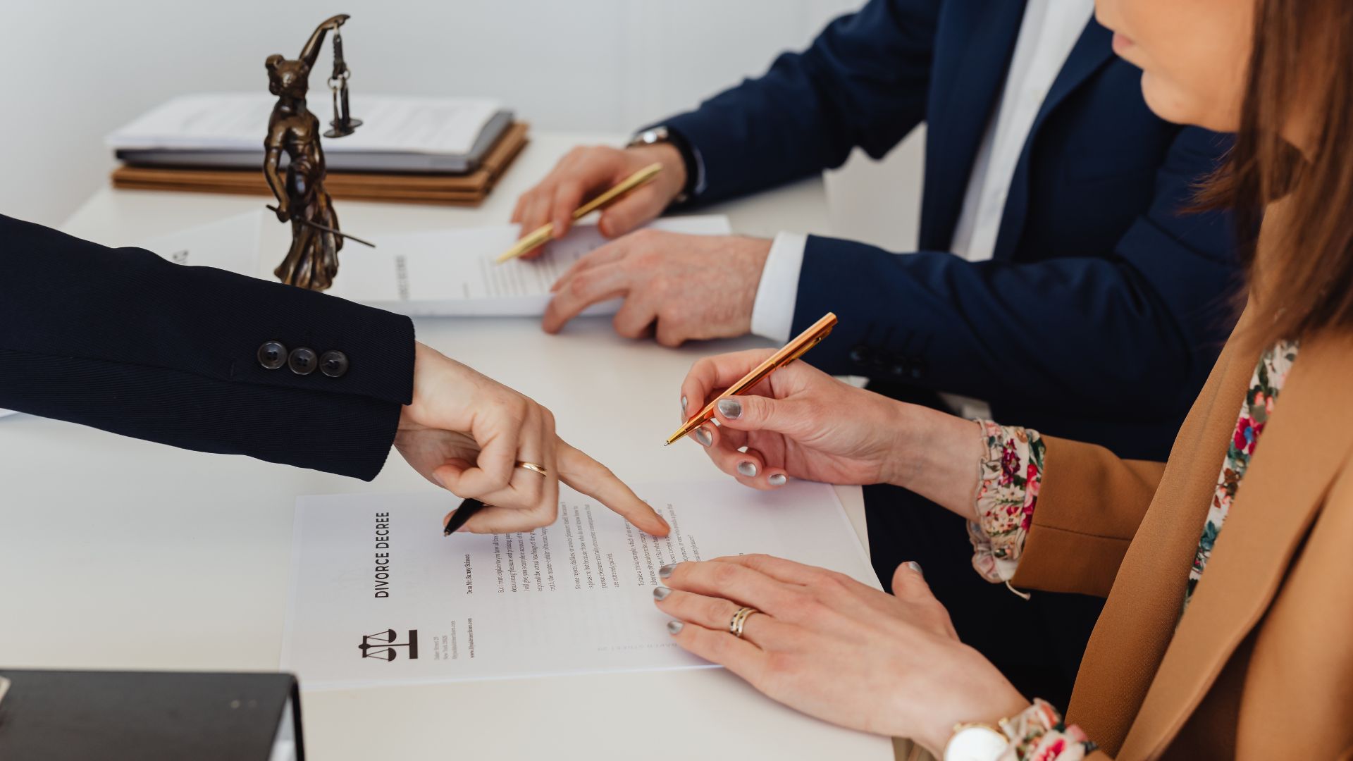 Understanding Custody Battles with a Skilled Maryland Divorce Lawyer