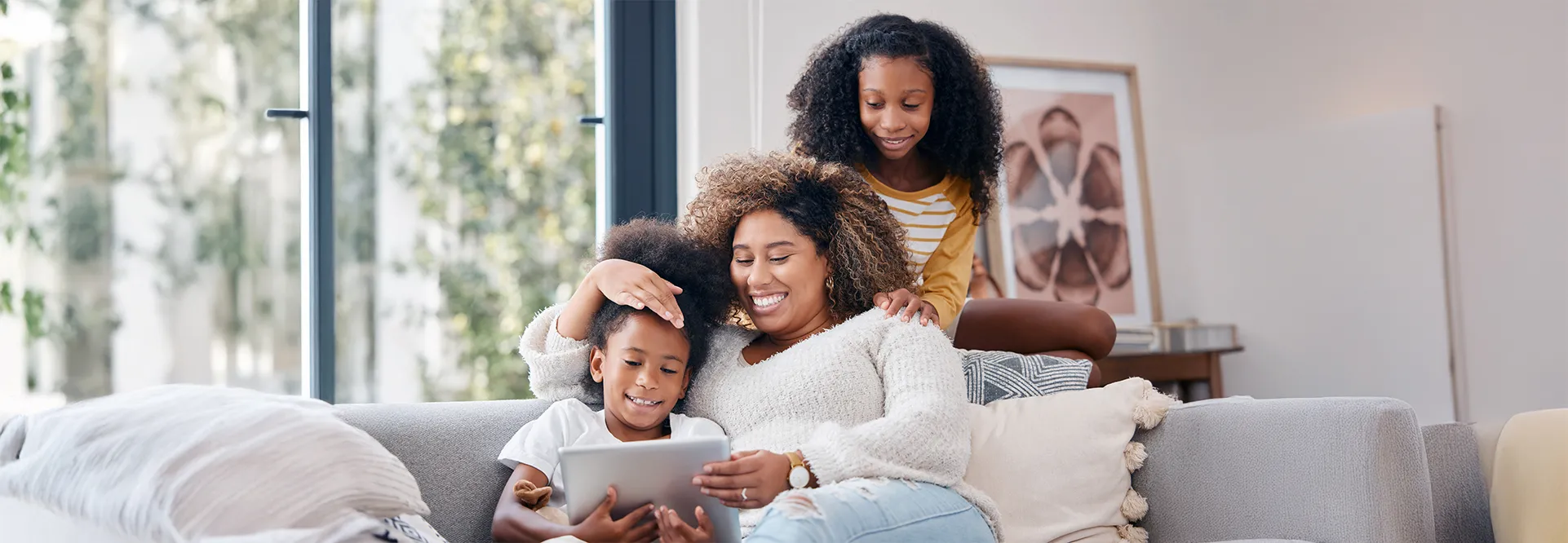 Nurturing Connections: Essential App for moms for Every Stage of Motherhood