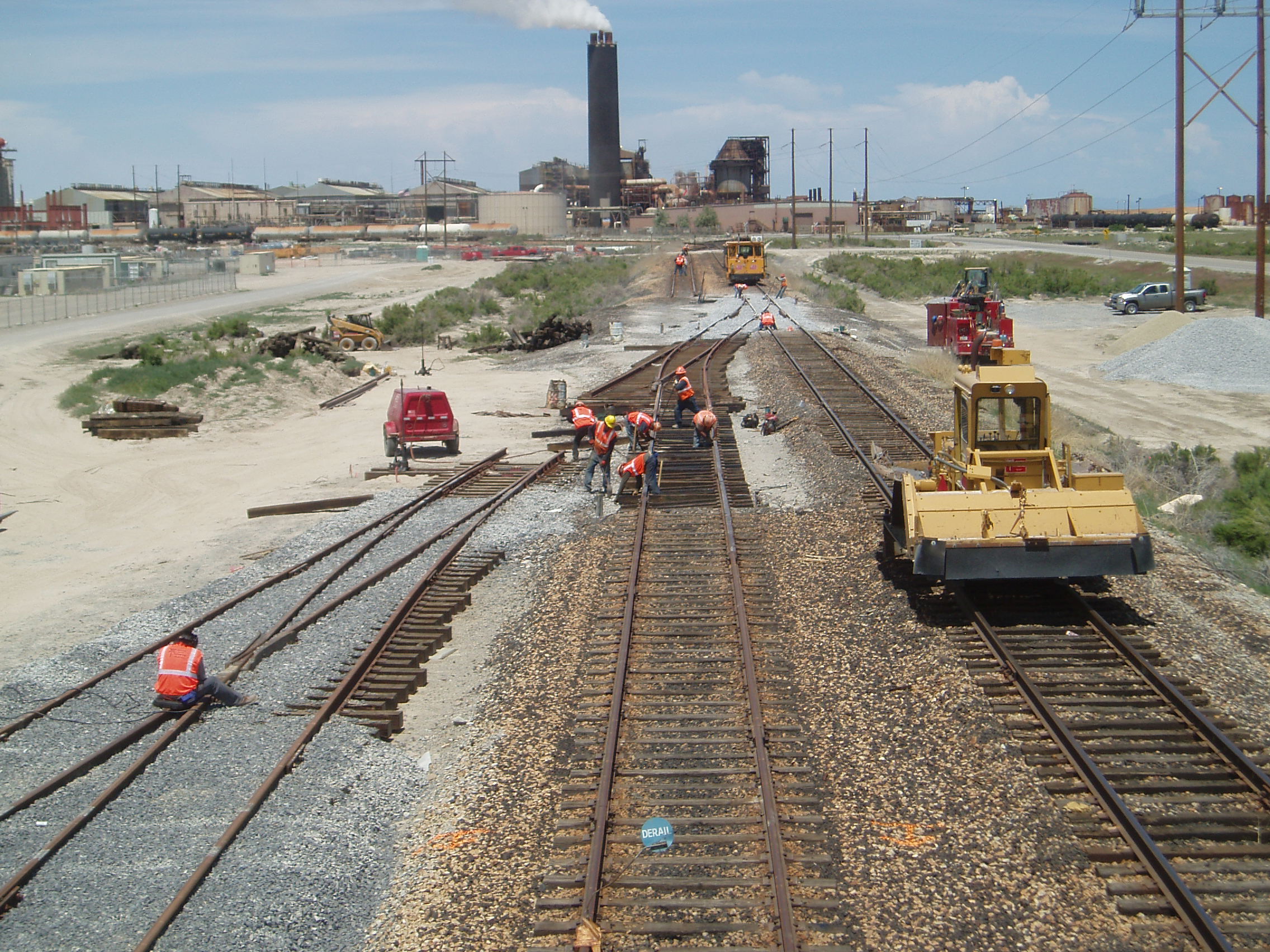 Essential Insights into Railroad Contractors: Services, Roles, and Industry Challenges
