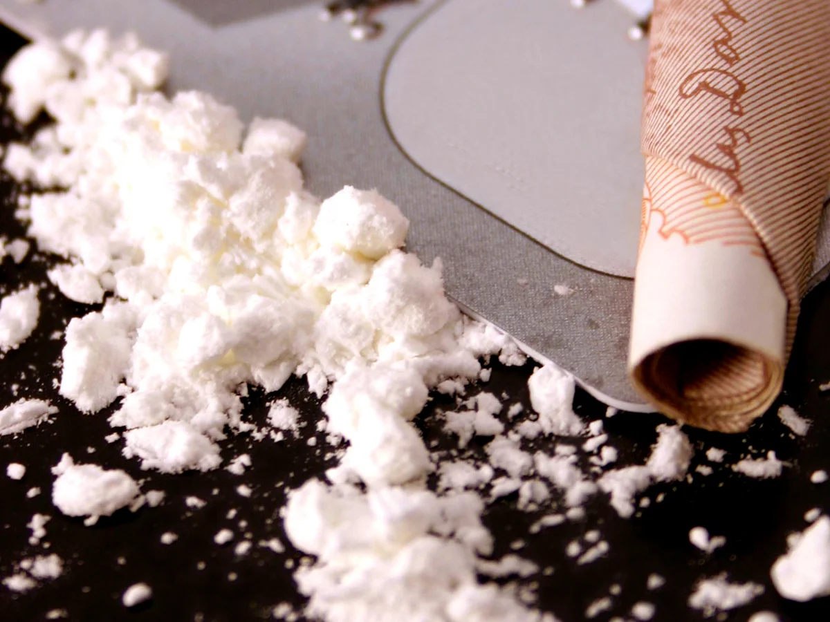 Social Media and the Perception of Buying Cocaine Online