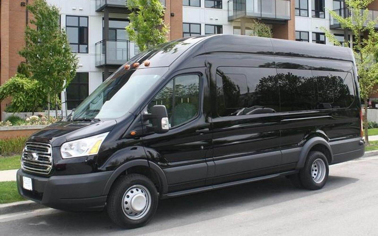 Affordable Limo Miami with Professional Chauffeurs